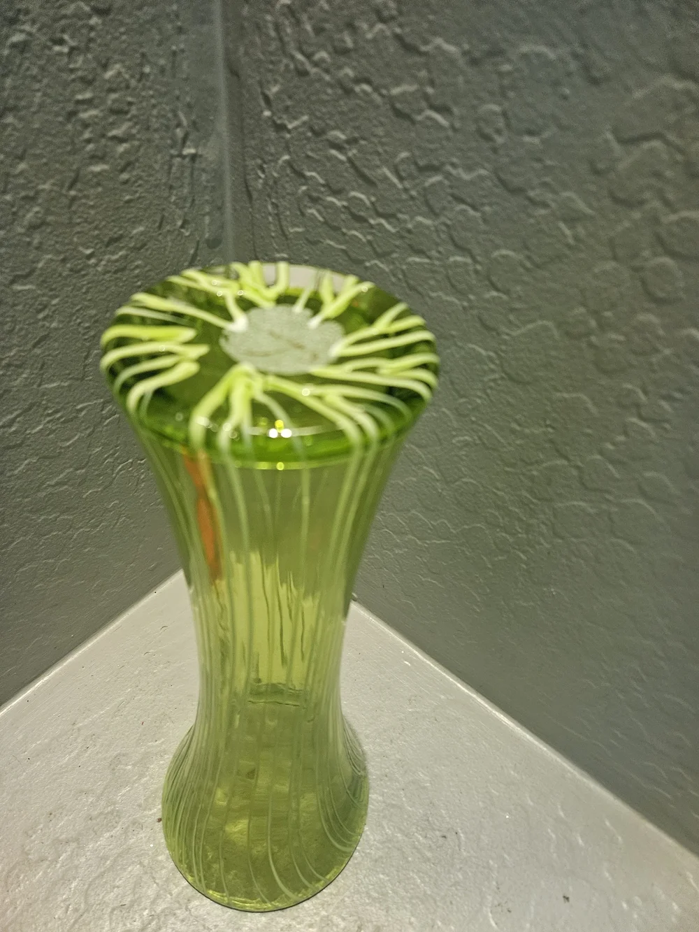 Green Decorative Art Glass Vase 13